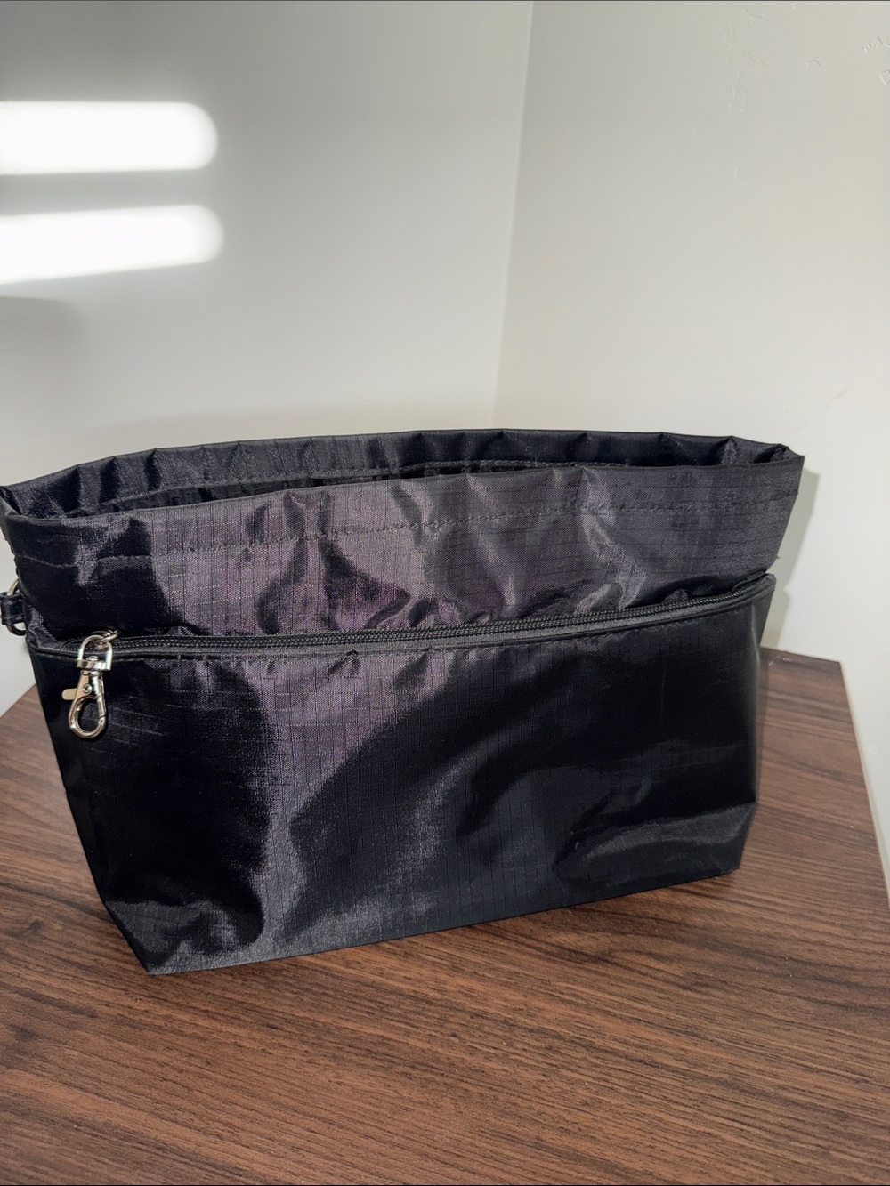 Authentic Marc Jacobs Medium Tote Bag in Slate Green - Picture 8 of 11